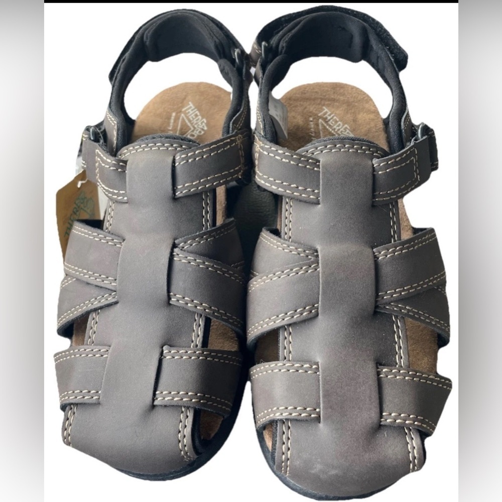 brown boys sandals size 3 hiking walking playing exploring